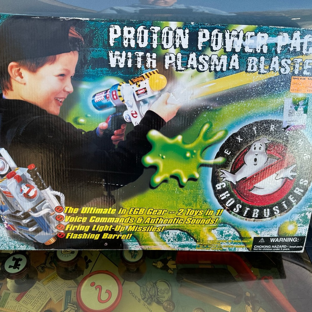 Proton Power Pack with Plasma Blaster - White and Red